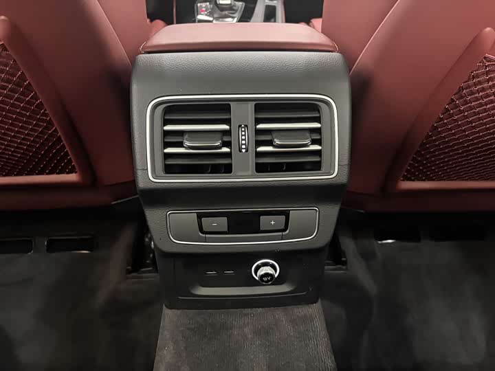 Audi Q5L 2025 2025款 45 TFSI 豪华动感型