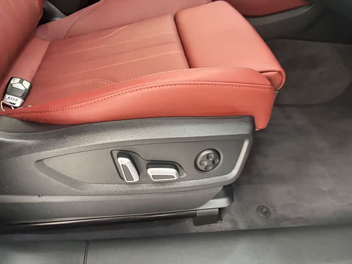 Audi Q5L 2025 2025款 45 TFSI 豪华动感型