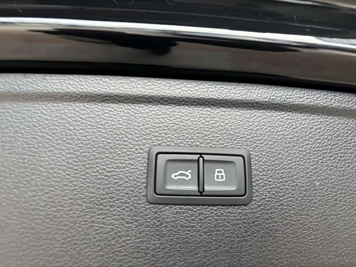 Audi Q5L 2025 2025款 45 TFSI 豪华动感型