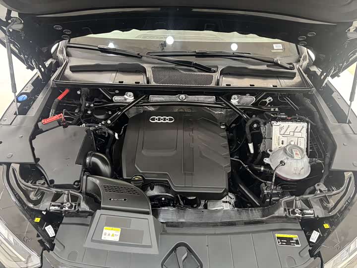 Audi Q5L 2025 2025款 45 TFSI 豪华动感型