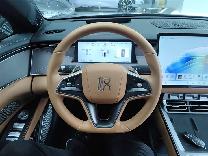 BYD Han L 2025 2025款 DM-p 四驱激光雷达旗舰型