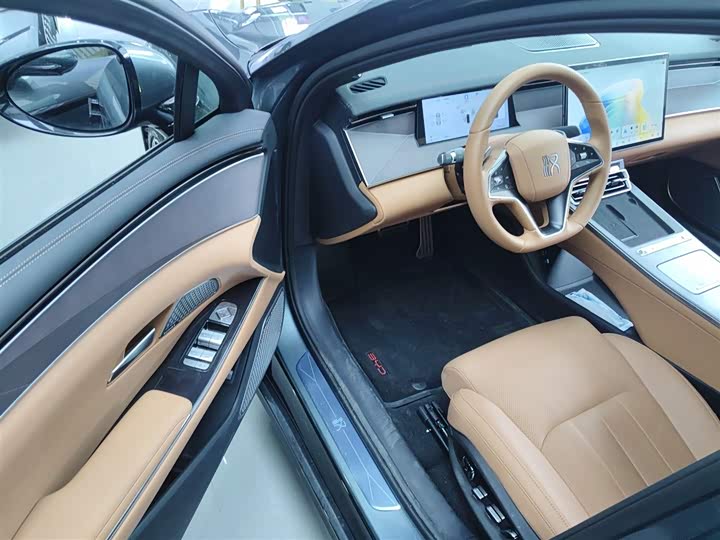 BYD Han L 2025 2025款 DM-p 四驱激光雷达旗舰型