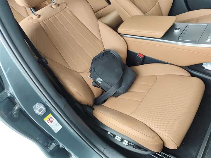 BYD Han L 2025 2025款 DM-p 四驱激光雷达旗舰型