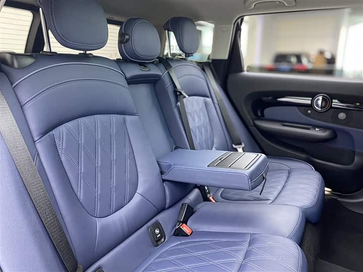 Mini Clubman 2023 2023款 改款 1.5T COOPER 鉴赏家