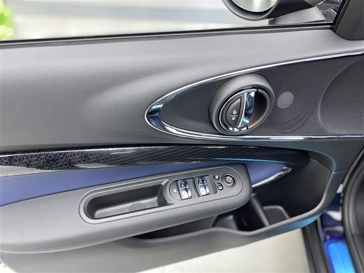 Mini Clubman 2023 2023款 改款 1.5T COOPER 鉴赏家