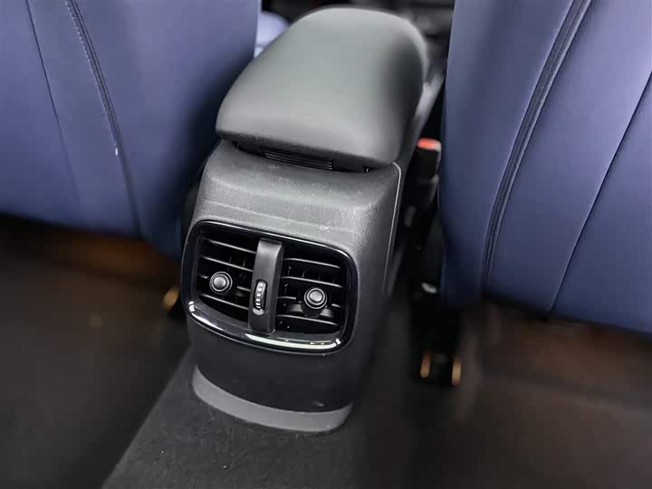 Mini Clubman 2023 2023款 改款 1.5T COOPER 鉴赏家