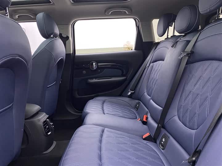 Mini Clubman 2023 2023款 改款 1.5T COOPER 鉴赏家