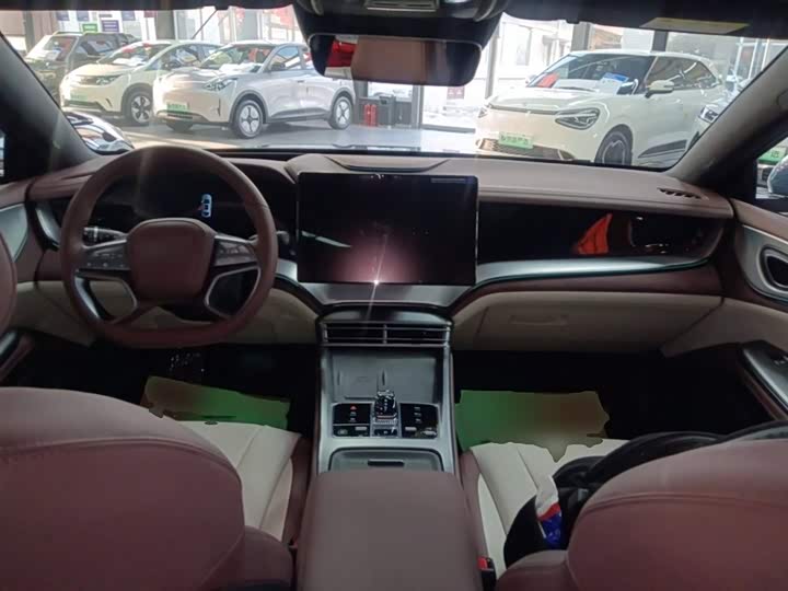 BYD Seal 07 DM-i Hybrid 2025 2025款 智驾版 DM-i 1.5L 125km 尊贵型