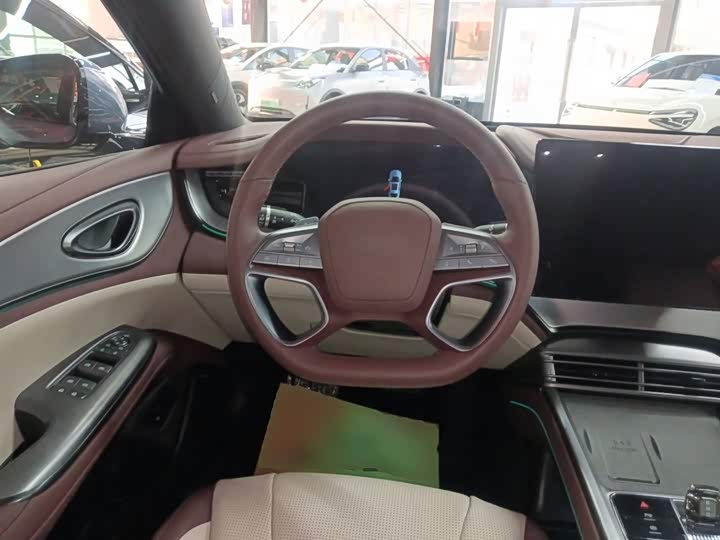 BYD Seal 07 DM-i Hybrid 2025 2025款 智驾版 DM-i 1.5L 125km 尊贵型