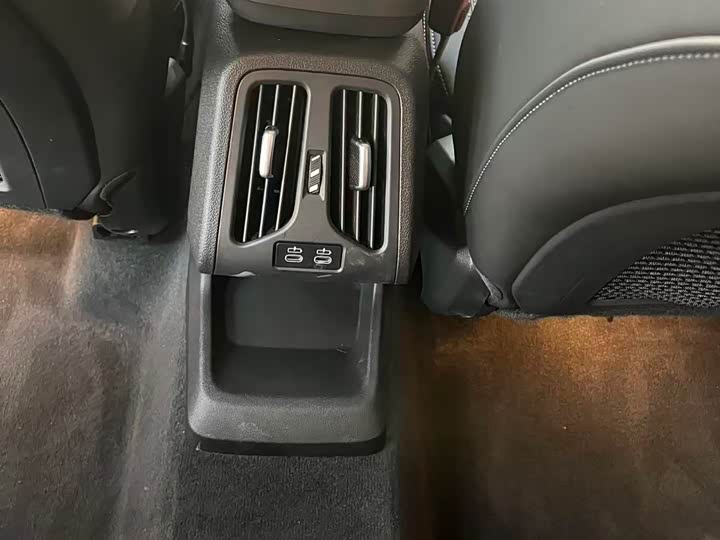 BMW X1 2024 2024款 sDrive25Li X设计套装