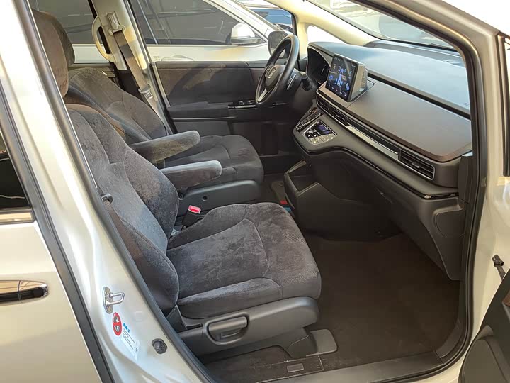 Honda Odyssey 2024 2024款 2.0L e:HEV 锐·悦享版