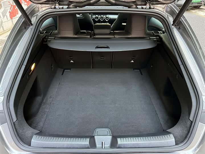 Mercedes-Benz CLA-Class 2026 2026款 CLA 200 猎跑车