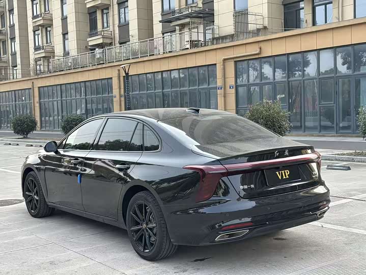Hongqi H5 2025 2025款 2.0T 自动玄影版