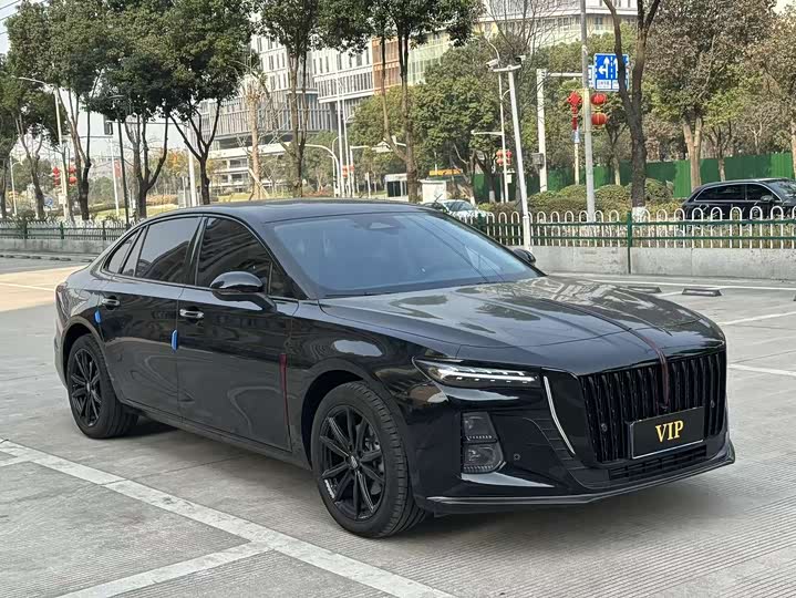 Hongqi H5 2025 2025款 2.0T 自动玄影版