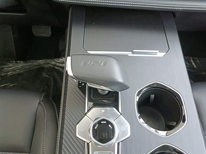 Changan UNI-K 2024 2024款 2.0T 两驱全球行版