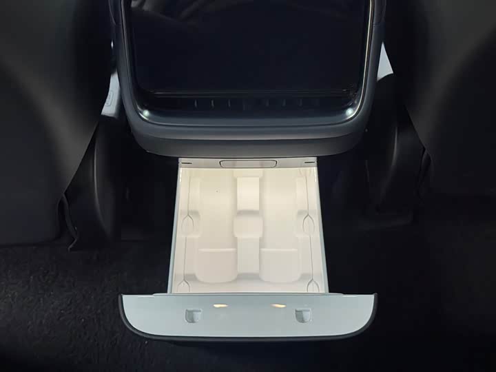 Xiaomi YU7 2025 2025款 超长续航高性能四驱Max版