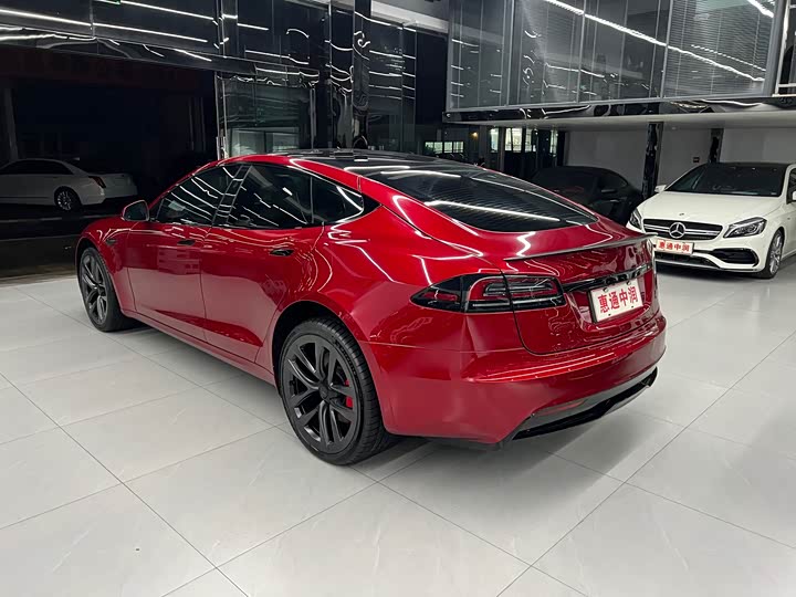 Tesla Model S 2023 2023款 三电机全轮驱动 Plaid版
