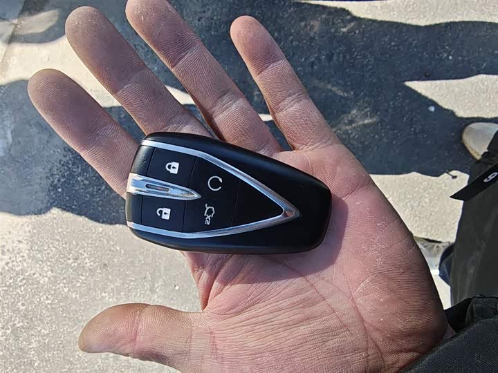 Changan UNI-T 2023 2023款 第二代 1.5T 尊贵型