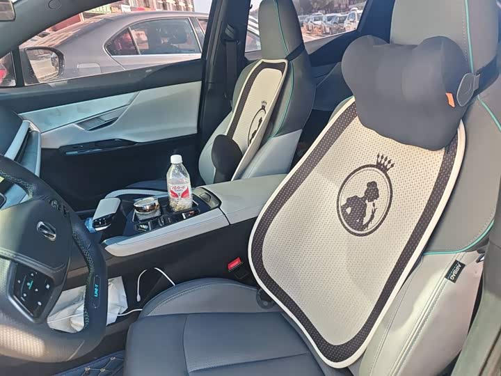 Changan UNI-T 2023 2023款 第二代 1.5T 尊贵型