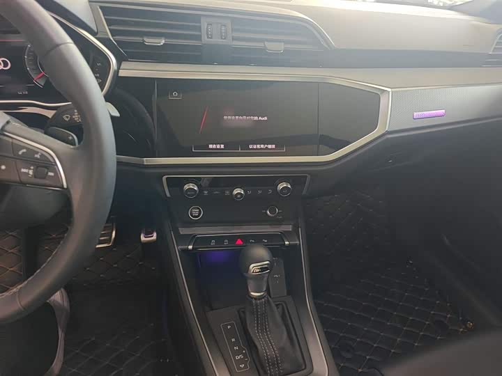 Audi Q3 2024 2024款 35 TFSI 时尚动感型