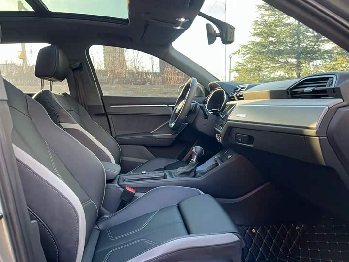 Audi Q3 2024 2024款 35 TFSI 时尚动感型