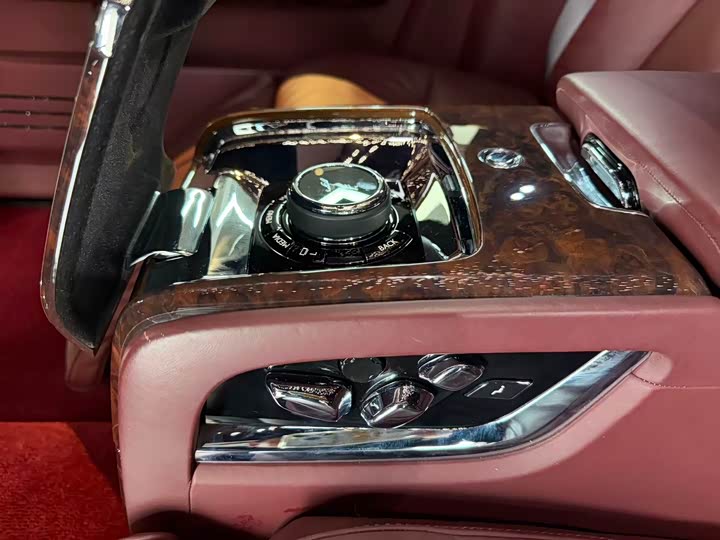 Rolls-Royce Phantom 2018 2018款 6.7T 长轴距版