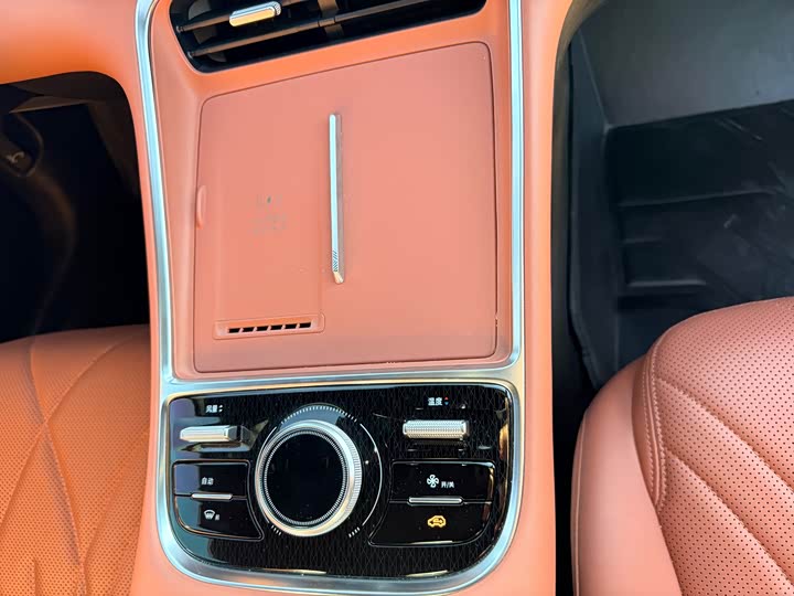 Geely Galaxy L6 2025 2025款 EM-i 140km 星舰版