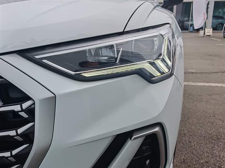 Audi Q3 2024 2024款 35 TFSI 时尚动感型