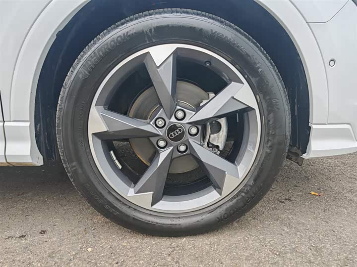 Audi Q3 2024 2024款 35 TFSI 时尚动感型