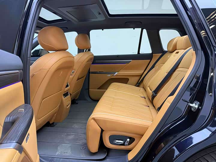 Dongfeng Yipai eπ 008 2025 2025款 210Ultra增程版 5座