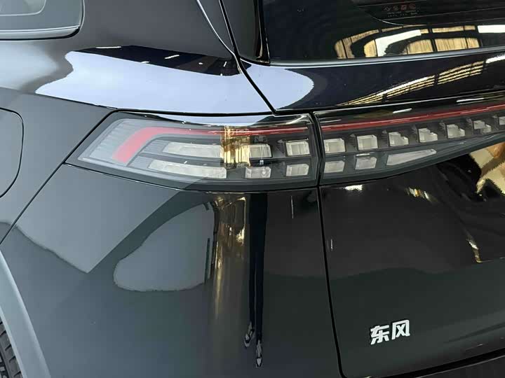 Dongfeng Yipai eπ 008 2025 2025款 210Ultra增程版 5座