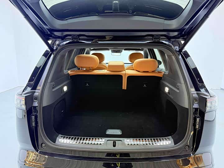 Dongfeng Yipai eπ 008 2025 2025款 210Ultra增程版 5座