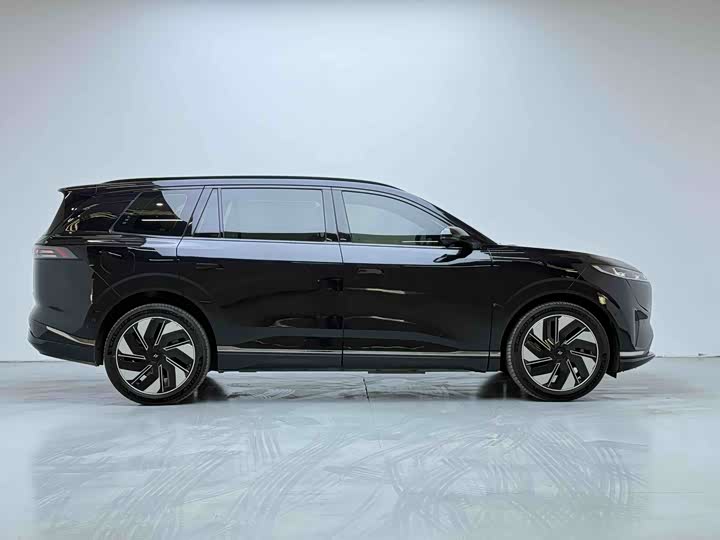 Dongfeng Yipai eπ 008 2025 2025款 210Ultra增程版 5座