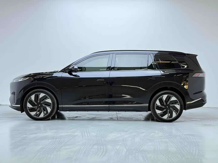 Dongfeng Yipai eπ 008 2025 2025款 210Ultra增程版 5座