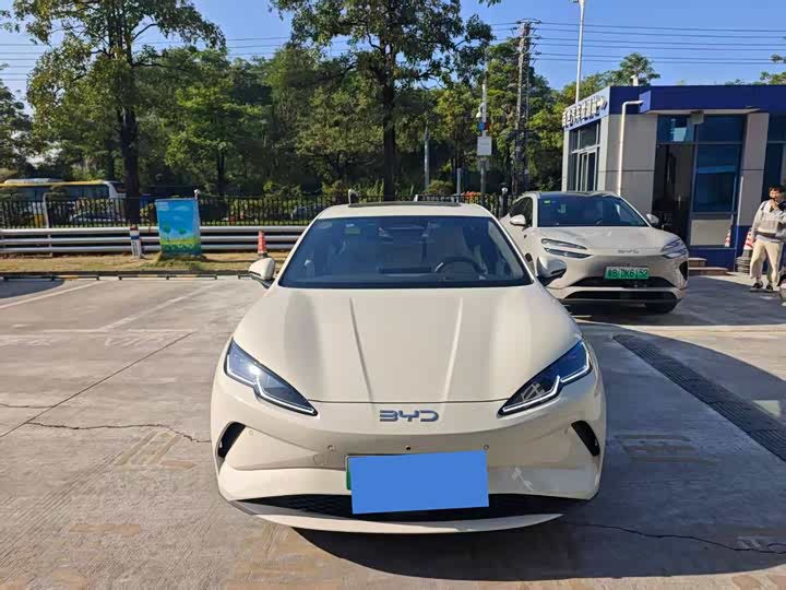 2025 BYD Seal 06 Hybrid/EV