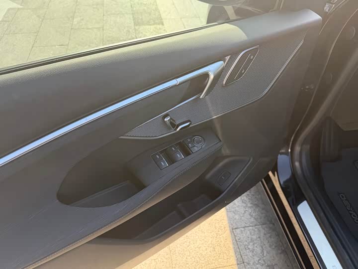 Buick LaCrosse 2025 2025款 28T 白金版