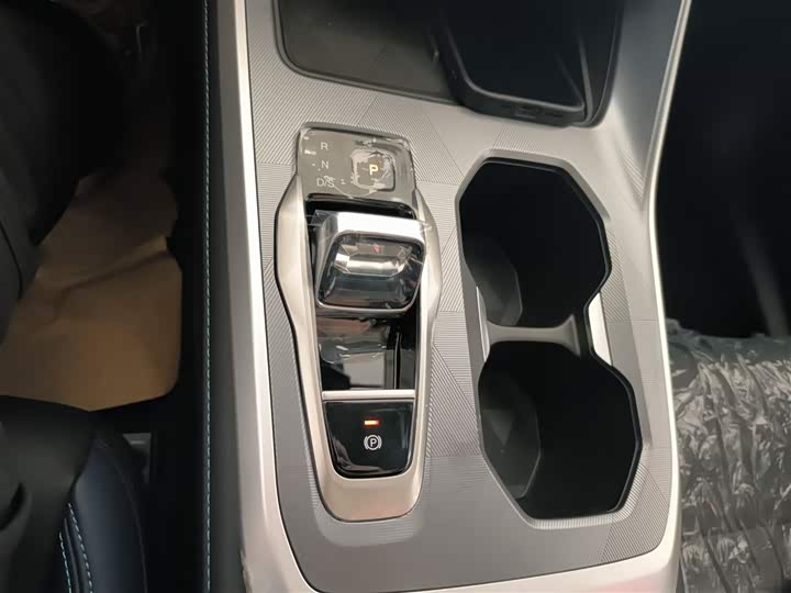 GAC Trumpchi GS3 2023 2023款 影速 270T 劲享版