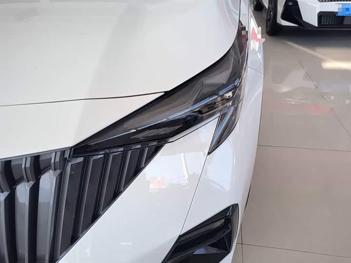 GAC Trumpchi GS3 2023 2023款 影速 270T 劲享版