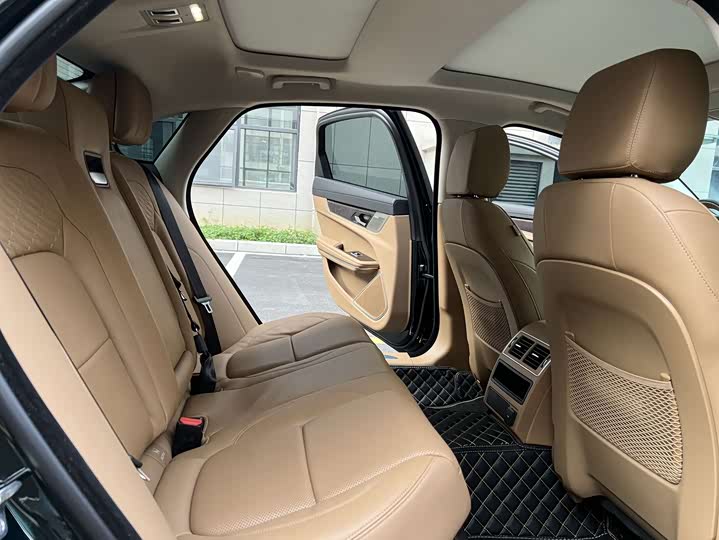 Jaguar XF L 2024 2024款 2.0T P250 两驱尊享豪华版