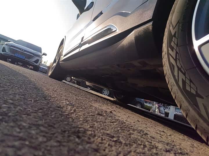 Geely Okavango L 2024 2024款 2.0T DCT尊贵型