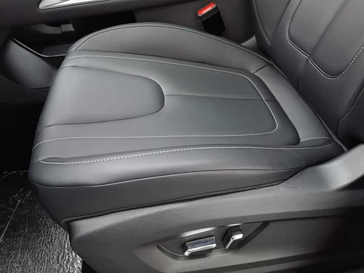 Bestune T90 2025 2025款 龙耀版 1.5T 欢享型