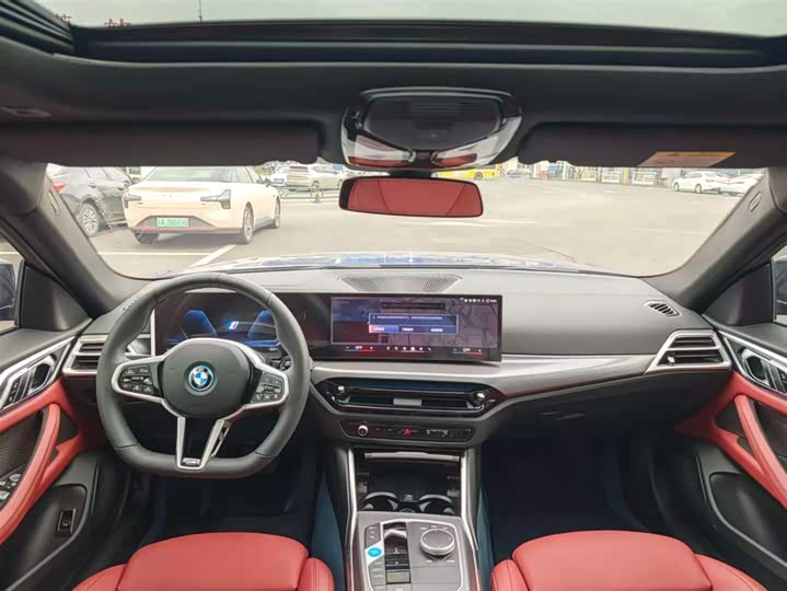 2025 BMW i4