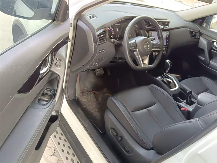 Nissan X-Trail 2023 2023款 经典 2.0L 两驱智联舒享版