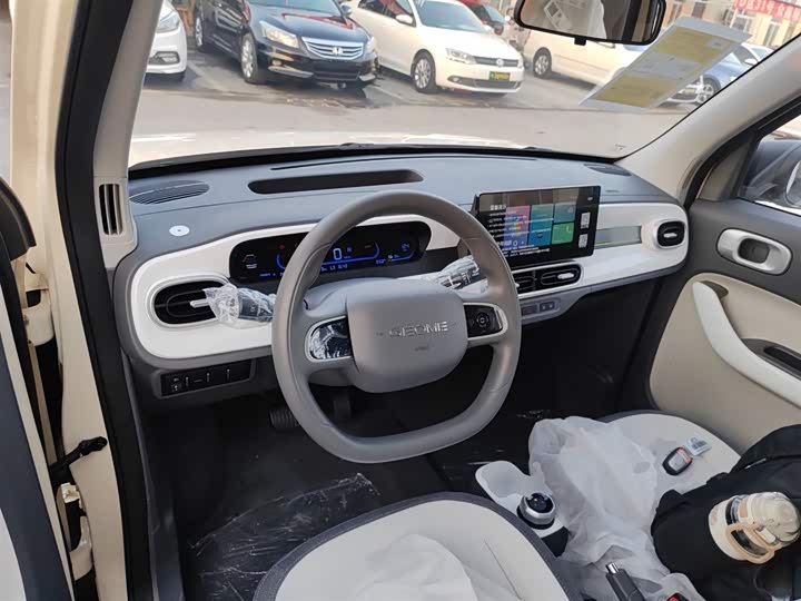 Geely Galaxy Panda Mini 2025 2025款 熊猫mini 210km 元气熊