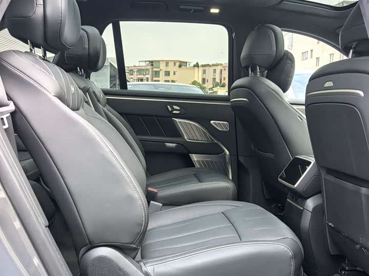 Nio Onvo L90 2025 2025款 Ultra 六座版