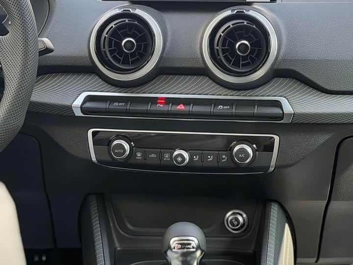 Audi Q2L 2025 2025款 35TFSI 时尚动感型