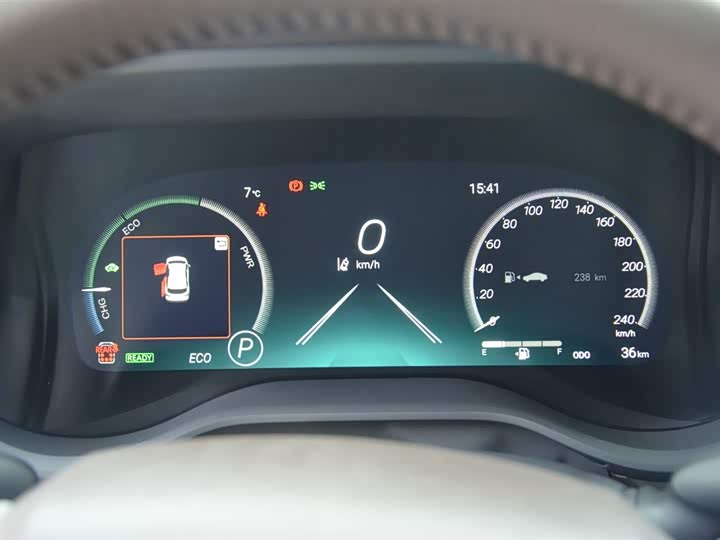 Toyota Granvia 2026 2026款 2.5L混动 尊贵PLUS四驱版