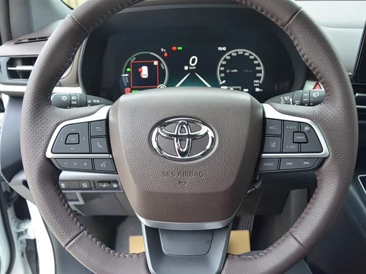 Toyota Granvia 2026 2026款 2.5L混动 尊贵PLUS四驱版