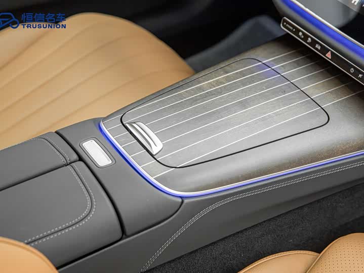 Mercedes-Benz E-Class Hybrid 2024 2024款 E 350 e L 插电式混合动力轿车