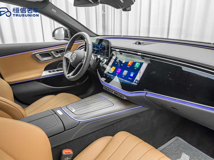 Mercedes-Benz E-Class Hybrid 2024 2024款 E 350 e L 插电式混合动力轿车